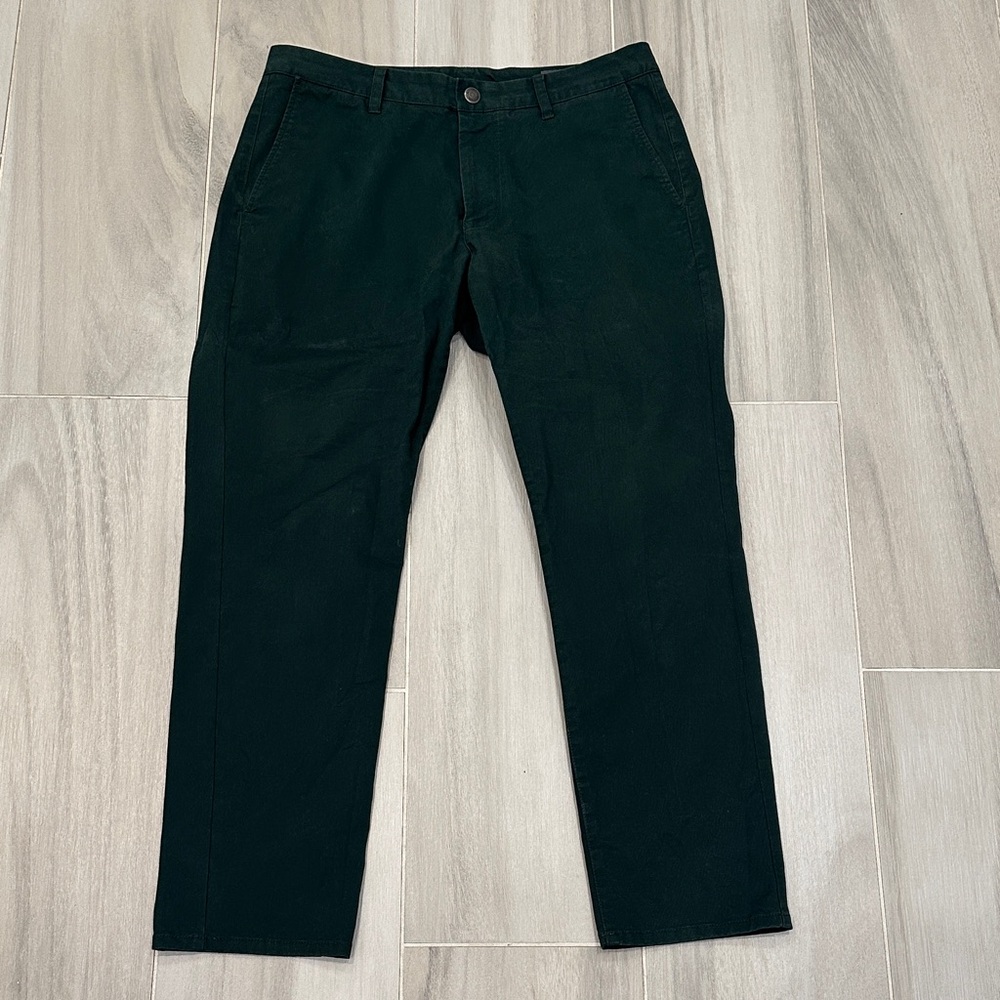 Bonobos 34/30 Athletic Fit Forest Green Khaki Chinos